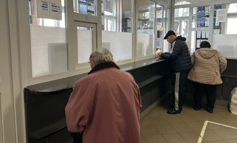 Mai multe primării vor începe încasările taxelor și impozitelor