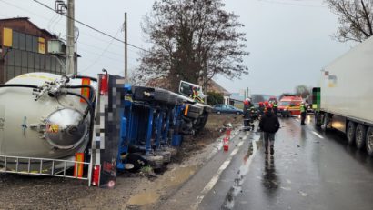 Circulație blocată la Găiești