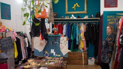 La Târgu Mureș se redeschide magazinul caritabil Charity Shop