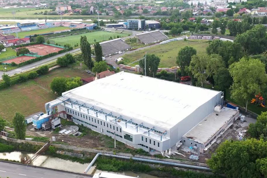 Patinoarul artificial din Târgu Mureș, pregătit să găzduiască Campionatul mondial de hochei pe gheață