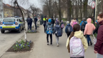 Poliţiştii covăsneni se alătură programului de transport şcolar Pedibus