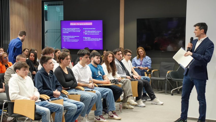 Resurse pentru educaţia financiară prezentate la Braşov Resurse pentru educaţia financiară prezentate la Braşov