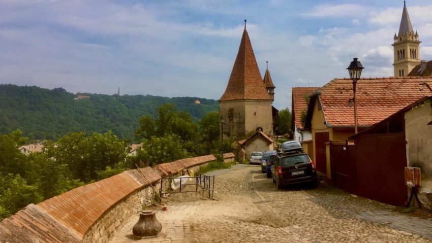 Paşi pentru reabilitarea completă a tronsonului 11 din Zidul Cetăţii Sighişoara Paşi pentru reabilitarea completă a tronsonului 11 din Zidul Cetăţii Sighişoara