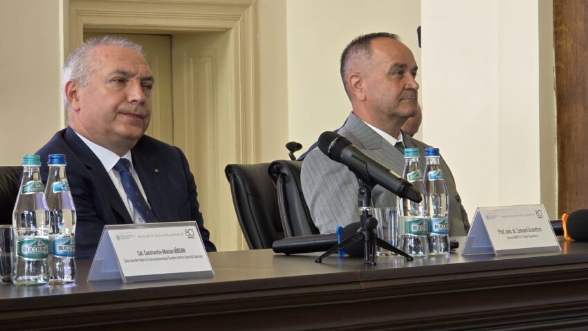 Echipamente militare în premieră în România, expuse la Târgu Mureș