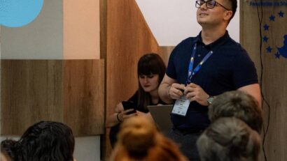 Tinerii îşi doresc un program de guvernare mai pragmatic