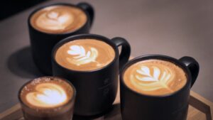 Costul vieții prin prisma ceștii de cafea
