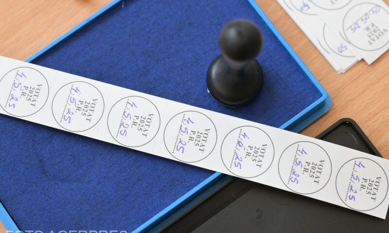 Astăzi este zi de reflecţie în ţara noastră, în ajunul alegerilor locale parţiale de mâine.