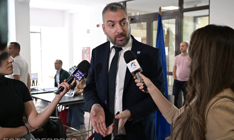 Sebastian Popescu: Votul meu – pentru o schimbare reală, dar, dacă se poate, cu alţi oameni Sebastian Popescu: Votul meu – pentru o schimbare reală, dar, dacă se poate, cu alţi oameni