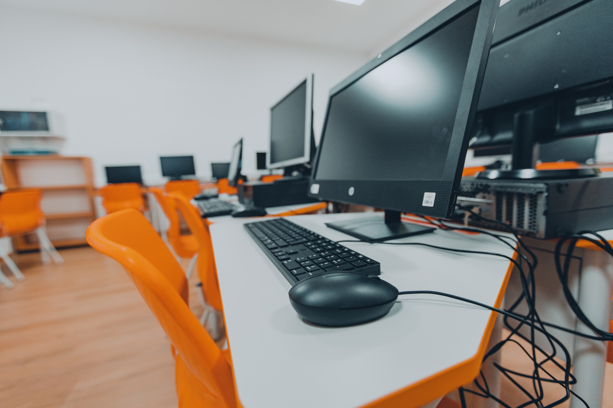 Cheltuieli suplimentare pentru modernizarea școlilor din Târgu Mureș