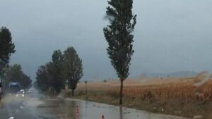 Codul roşu de ploi torenţiale şi abundente a fost extins