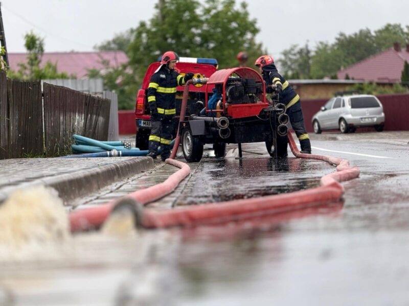Autoritățile vor pregăti cele necesare pentru a interveni în zonele vizate de avertizările hidrometeorologice