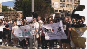 Tăierea fondului de burse pentru studenţi nu rezolvă deficitul bugetar