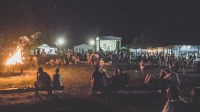 Bucuria de a fi | Mutat la țară FEST