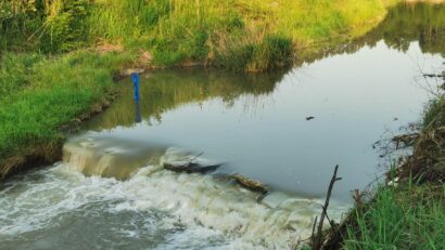 Uzinele de apă de pe Târnava Mică ar putea fi oprite din cauza concentraţiilor saline ‘înzecite’, generate de infiltraţiile masive din zona Salinei Praid