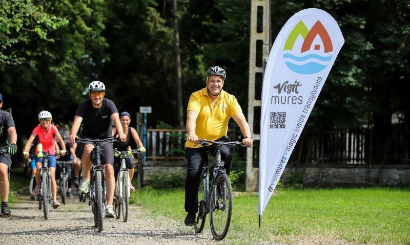 Turul ciclist al castelelor din Mureș a ajuns la ediția a III-a Turul ciclist al castelelor din Mureș a ajuns la ediția a III-a