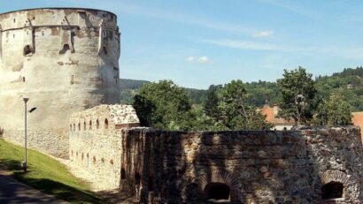 Bastionul Postăvarilor va intra în restaurare