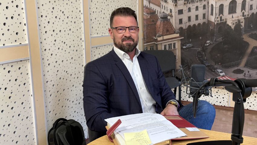 Ce și pe unde se muncește la Tg. Mureș? Ce și pe unde se muncește la Tg. Mureș?