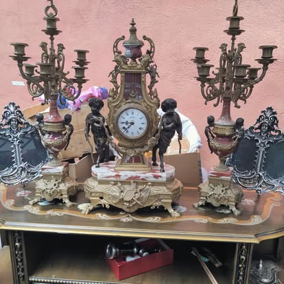 Târg de antichități și handmade la Tg.Mureș, în Cetate Târg de antichități și handmade la Tg.Mureș, în Cetate