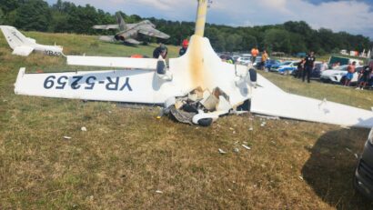 Un avion de mici dimensiuni s-a păbuşit în apropiere de Orăştie