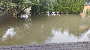 Mai multe comunităţi din Harghita, în sprijinul victimelor inundaţiilor din Neamţ şi Suceava