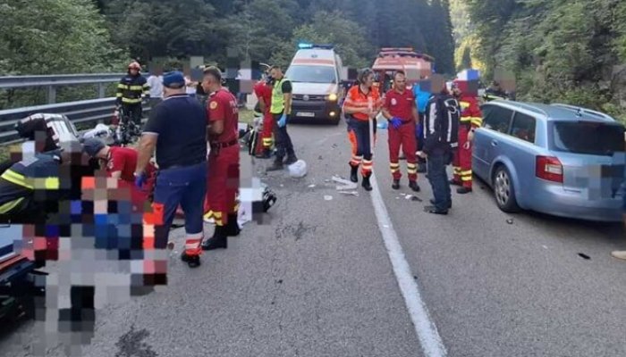 Doi motociclişti, din Argentina şi Ungaria, au decedat într-un accident produs pe Transalpina Doi motociclişti, din Argentina şi Ungaria, au decedat într-un accident produs pe Transalpina