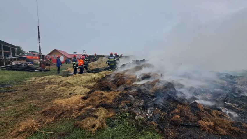 Două incendii la anexe gospodăreşti, în Sândominic şi Racu, judetul Harghita Două incendii la anexe gospodăreşti, în Sândominic şi Racu, judetul Harghita