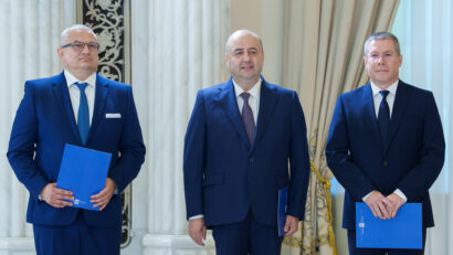 Trei noi judecători ai CCR au depus jurământul la Palatul Cotroceni în faţa preşedintelui Nicuşor Dan