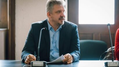 În caz de restructurări în adinistrație, Primăria Tg. Mureș ar reduce între 100 și 270 de posturi