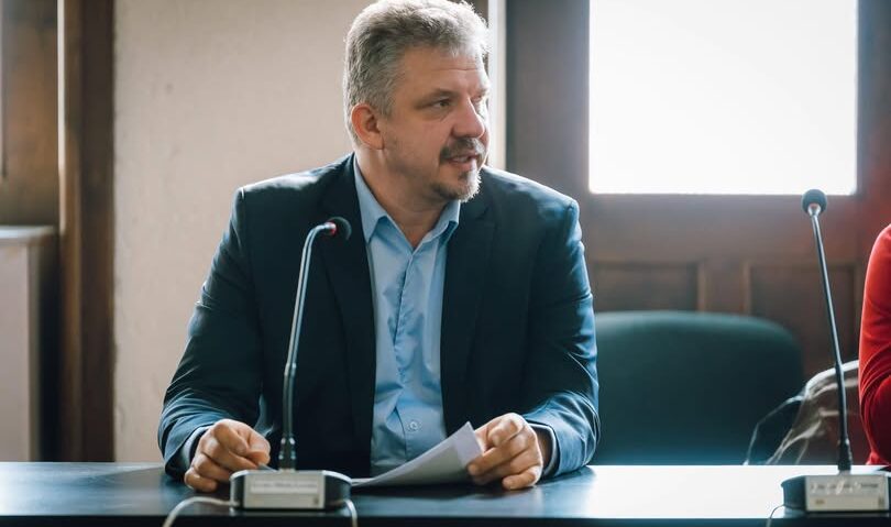 În caz de restructurări în adinistrație, Primăria Tg. Mureș ar reduce între 100 și 270 de posturi În caz de restructurări în adinistrație, Primăria Tg. Mureș ar reduce între 100 și 270 de posturi