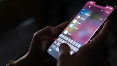 Un oraș japonez propune o limită zilnică de două ore pentru utilizarea smartphone-urilor