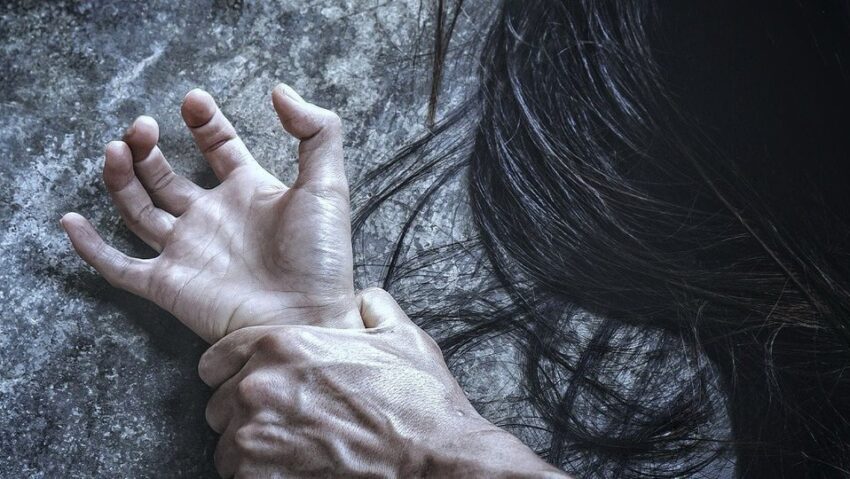 Un proiect de lege propune ca victimele violenţei domestice să fie scutite de plata taxei judiciare de timbru în acţiunile de divorţ Un proiect de lege propune ca victimele violenţei domestice să fie scutite de plata taxei judiciare de timbru în acţiunile de divorţ