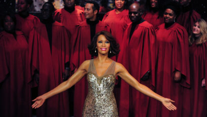 Whitney Houston „revine” în turneu datorită inteligenţei artificiale