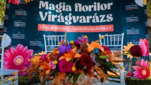 Trei zile cu flori, muzică și dans, la Târgu Mureș