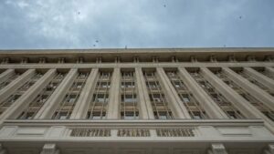 MApN: adresele de e-mail care au fost compromise de hackeri având legături cu Rusia nu conţineau date clasificate