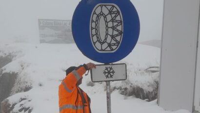 Se circulă în condiții de iarnă pe Transfăgărășan!