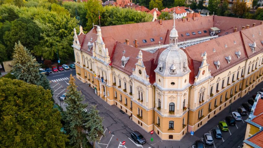 Consiliul Local Brașov a aprobat restaurarea troițelor din Șcheii Brașovului Consiliul Local Brașov a aprobat restaurarea troițelor din Șcheii Brașovului