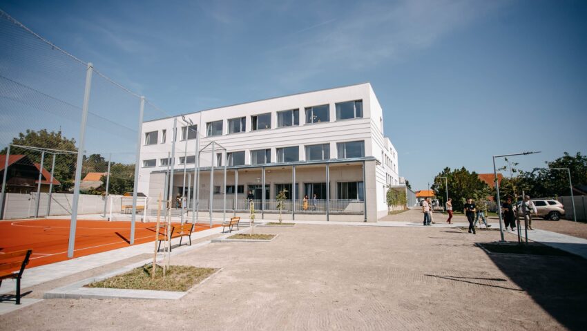 Complex educaţional modern pentru copiii cu nevoi speciale, la Sfântu Gheorghe Complex educaţional modern pentru copiii cu nevoi speciale, la Sfântu Gheorghe