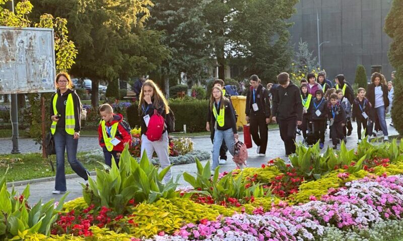 Prima ‘Stradă Şcoală’ din România, implementată în premieră naţională în municipiul Reghin Prima ‘Stradă Şcoală’ din România, implementată în premieră naţională în municipiul Reghin