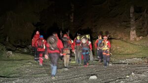 Braşov: Copil dispărut pe traseul spre Vârful Omu, găsit de meteorologul de serviciu Braşov: Copil dispărut pe traseul spre Vârful Omu, găsit de meteorologul de serviciu