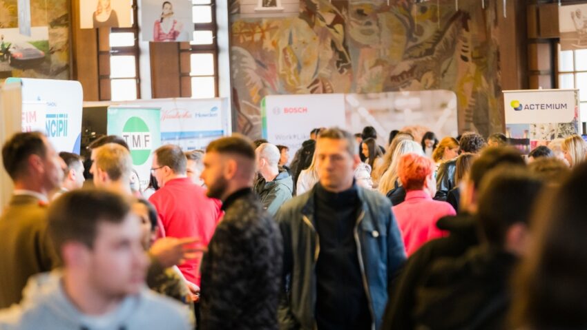 Târg de cariere la Teatrul Național din Târgu Mureș, în 21 octombrie