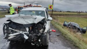 Cinci persoane au ajuns la spital în urma unui accident rutier ce s-a produs, ieri după-amiază, în localitatea harghiteană Joseni Cinci persoane au ajuns la spital în urma unui accident rutier ce s-a produs, ieri după-amiază, în localitatea harghiteană Joseni