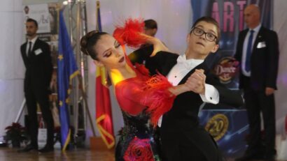 Peste 400 de sportivi din ţară, la Cupa Dance Art de la Sântana de Mureş