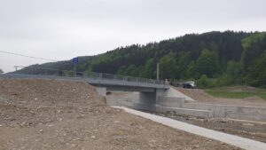 Consiliul Județean Brașov va construi un pod nou pe drumul județean 103B, în comuna Budila Consiliul Județean Brașov va construi un pod nou pe drumul județean 103B, în comuna Budila