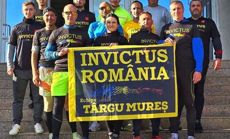 Mureş: Doi jandarmi au alergat neîntrerupt 80 de kilometri, în Ştafeta Veteranilor Invictus Mureş: Doi jandarmi au alergat neîntrerupt 80 de kilometri, în Ştafeta Veteranilor Invictus