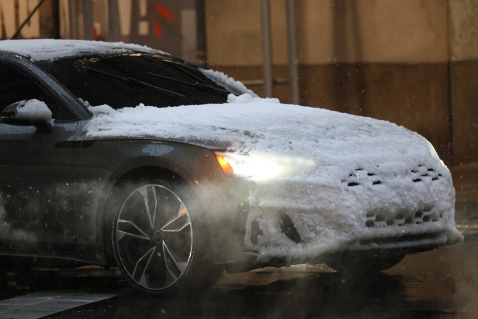 Conducătorii auto nu se grăbesc să schimbe anvelopele de vară