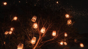 Copilării – Lampioane, zâmbete și dăruire