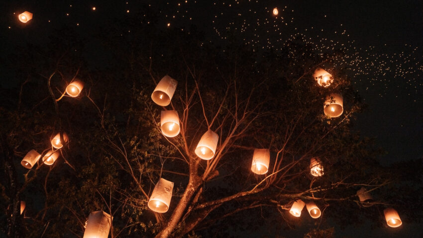 Copilării – Lampioane, zâmbete și dăruire