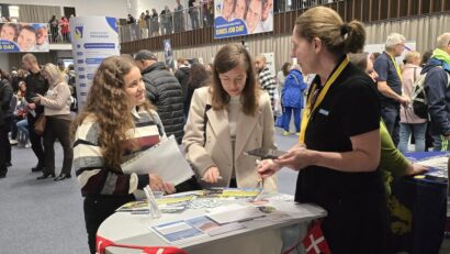 Scade interesul celor care caută un loc de muncă în afara țării