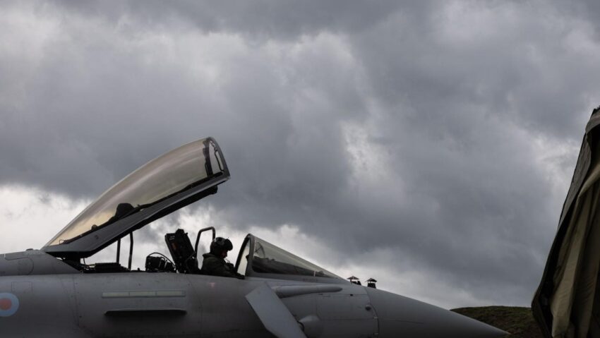 Atacuri aeriene în Ucraina, în apropierea graniţei cu România