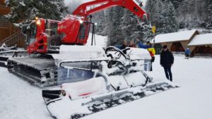 Primăria Brașov a lansat licitația pentru achiziția a patru ratracuri destinate întreținerii pârtiilor din Poiana Brașov